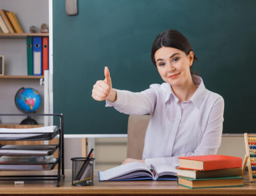 Ghid pentru tinerii profesori: cum investești prima didactică în cariera ta 