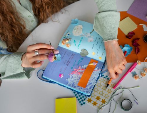 Ce activități creative sunt potrivite pentru copii în funcție de vârstă