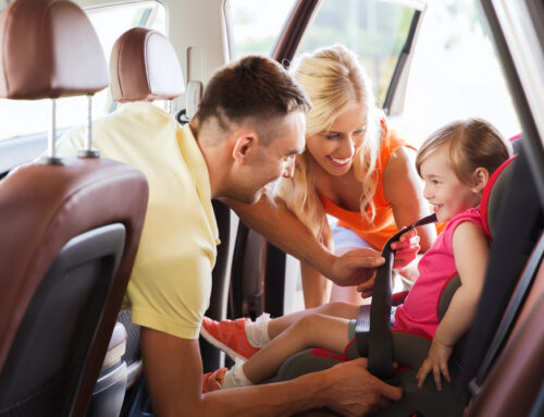 Idei de jocuri de jucat în mașină pentru drumuri lungi fără plictiseală