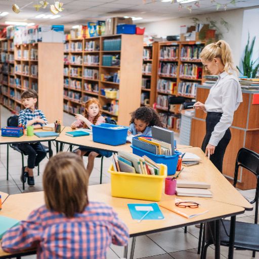 costuri montaj mobilier PNRR