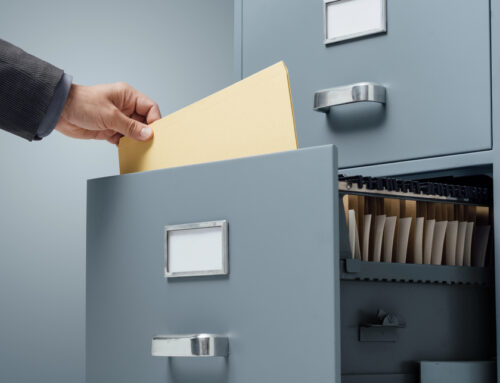 Mobilier metalic pentru arhivare: tipuri, standarde de rezistență și ce să comanzi în funcție de spațiu